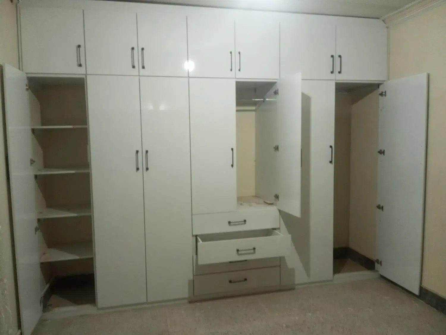 چهار چوبی کمد فقط متری ۵میلیون|جاکفشی، کمد، دراور|پاکدشت, شهرک انقلاب|دیوار