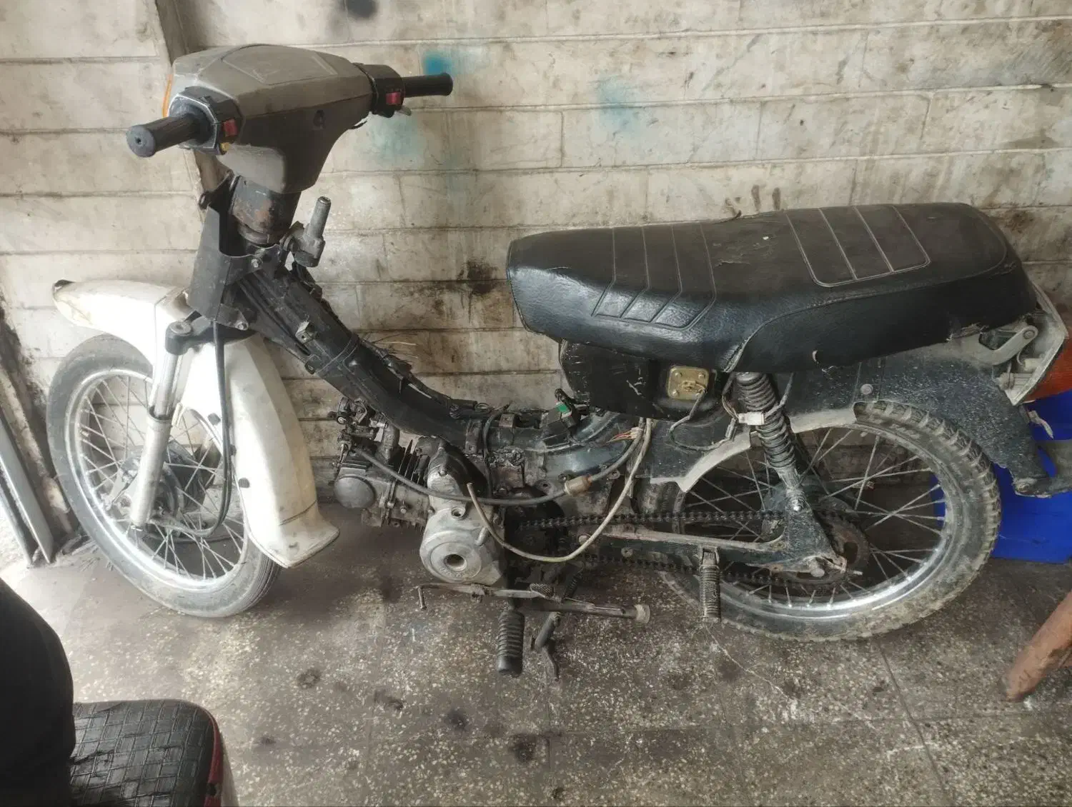 دو موتور مزایده کاوازکی مدل. ۸۳ هندامدل ۸۶|موتورسیکلت|گرگان, |دیوار