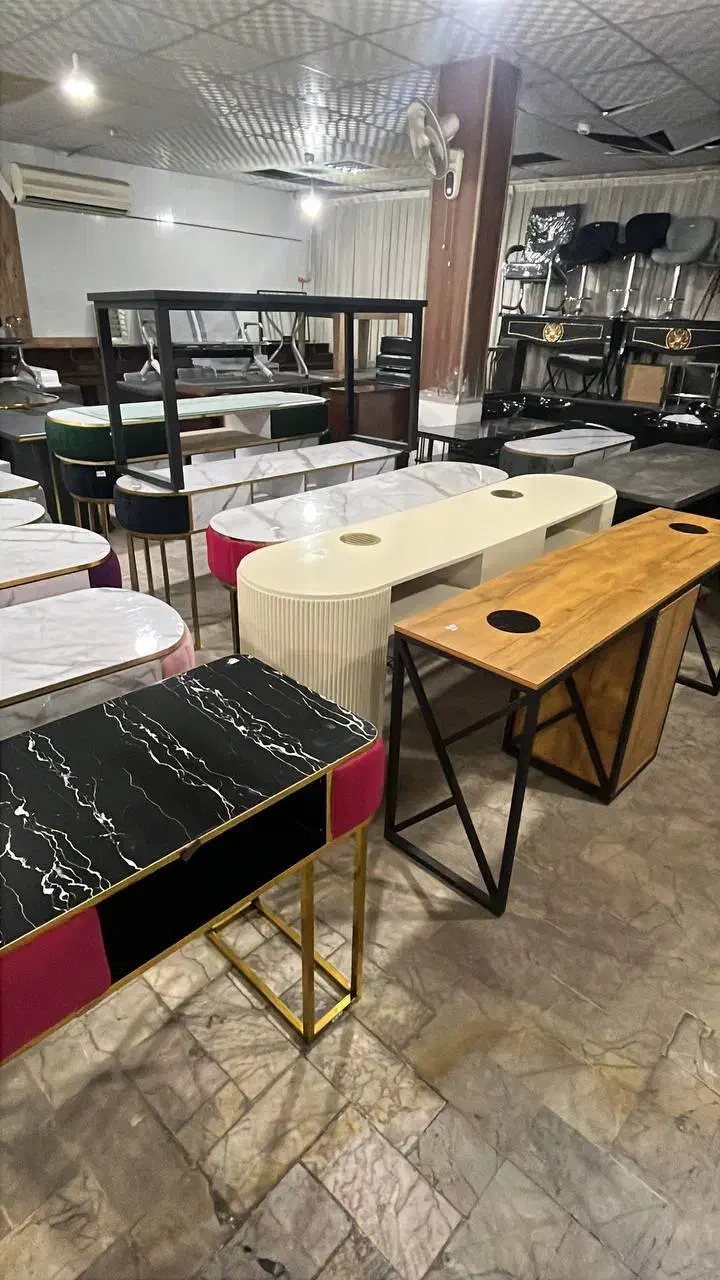 میز ناخون|آرایشگاه و سالن‌های زیبایی|مشهد, سناباد|دیوار