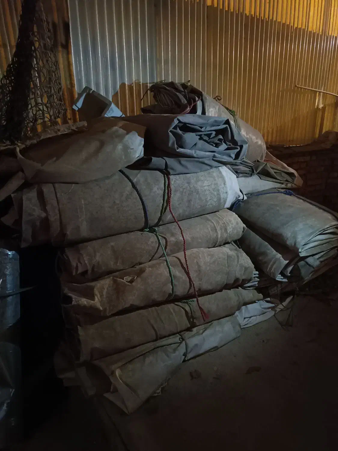 چادور برزنتی زمین تنیس کارکرده|کوهنوردی و کمپینگ|تهران, درکه|دیوار