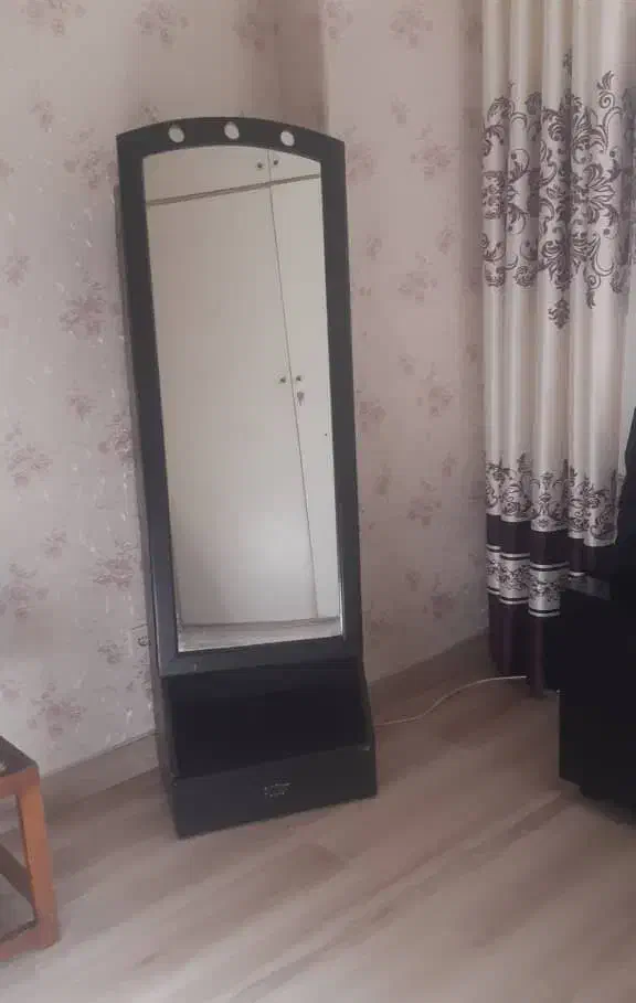 اینه|آینه|اردبیل, |دیوار