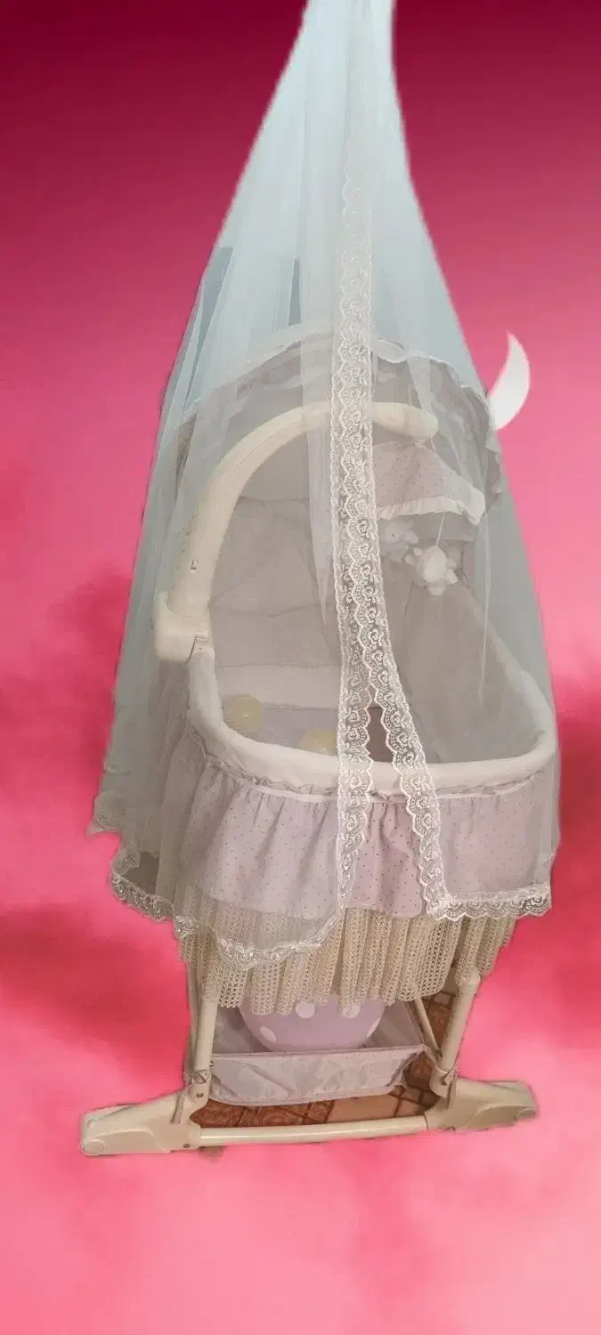 گهواره نوزاد|تخت و صندلی بچه|تهران, راه آهن|دیوار