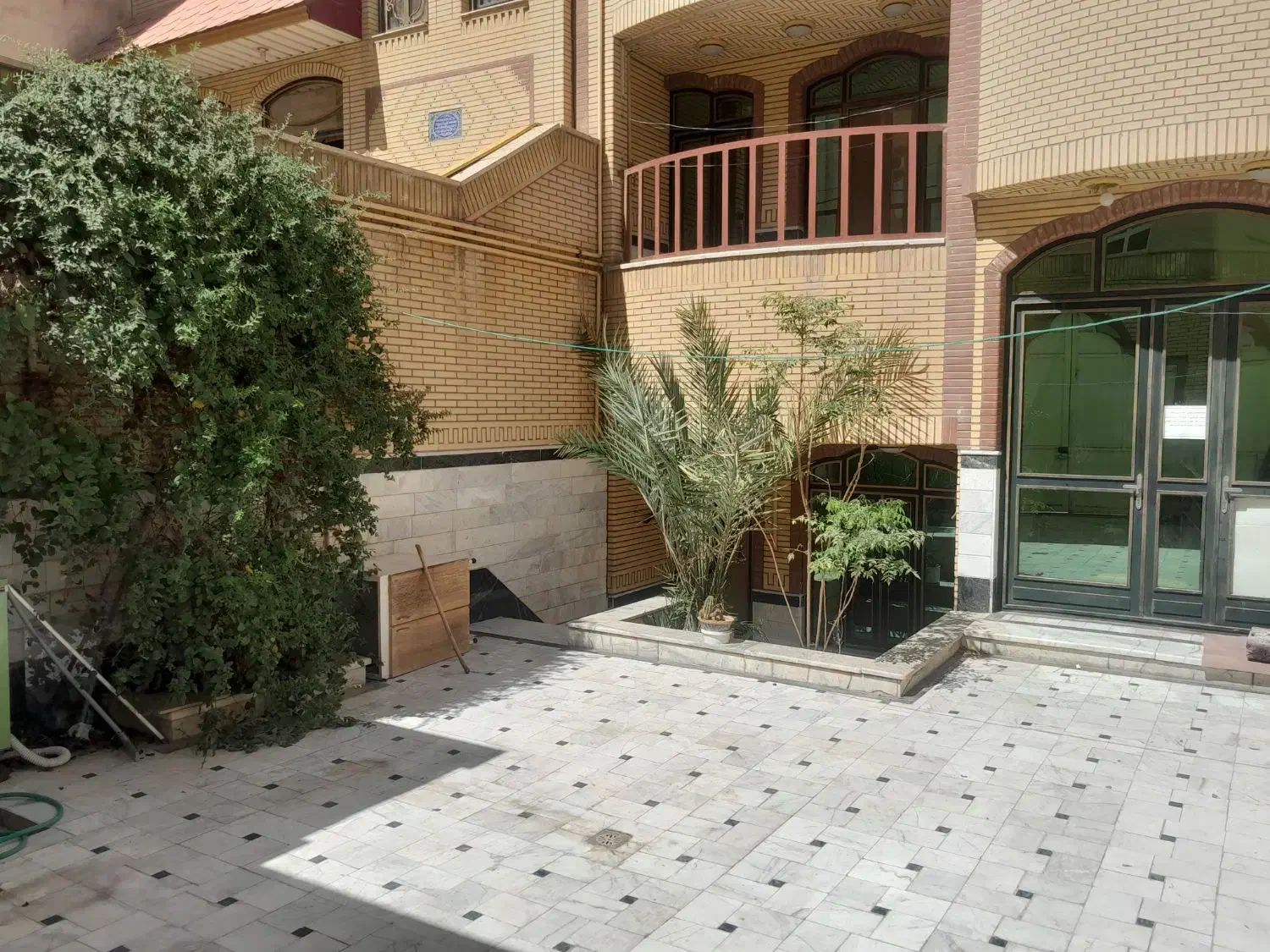 سویت منزل دربست ۱۷۰متر دو طبقه روزانه.هفتگی.ماهانه|اجارهٔ کوتاه‌مدت آپارتمان و سوئیت|قم, مصلاء|دیوار