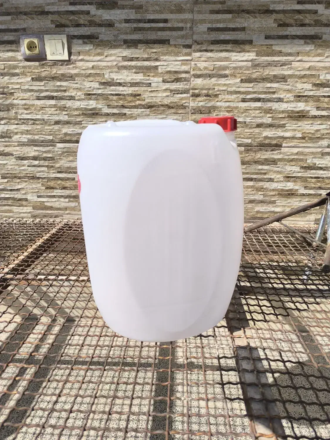 بیست لیتری|ظروف نگهدارنده، پلاستیکی، یک‌بارمصرف|کرمان, |دیوار