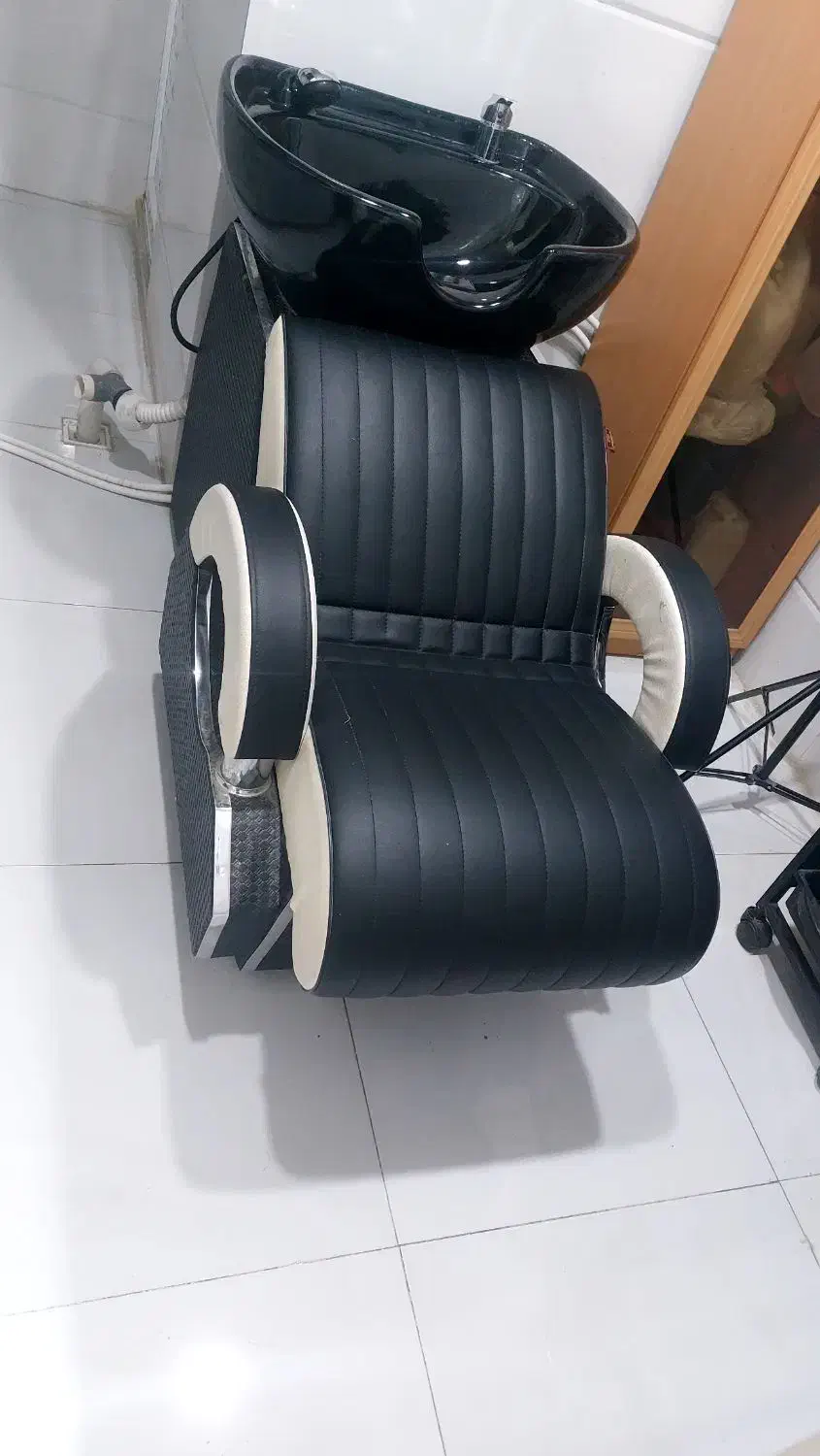 فروش وسایل سالن در حد نو|آرایشگاه و سالن‌های زیبایی|شیراز, تندگویان|دیوار