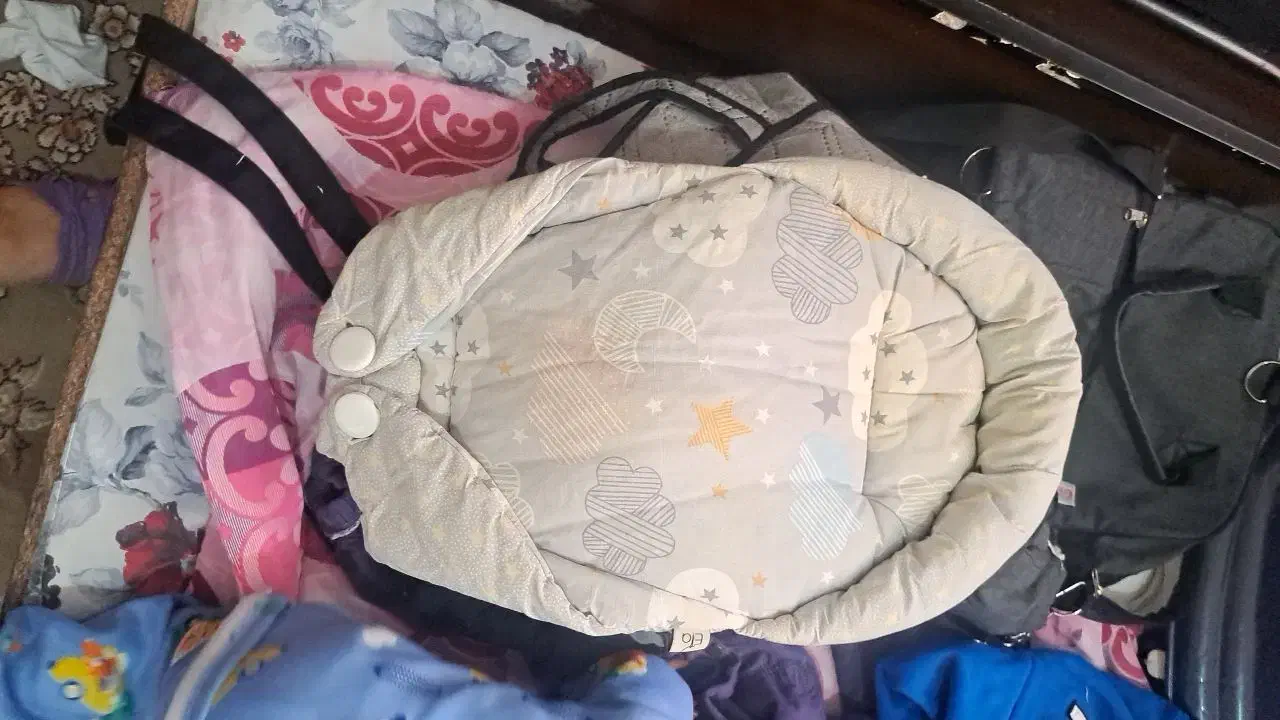 اغوشی بغل اغوشی کریر|کالسکه و لوازم جانبی|گلبهار, شهر جدید گلبهار|دیوار