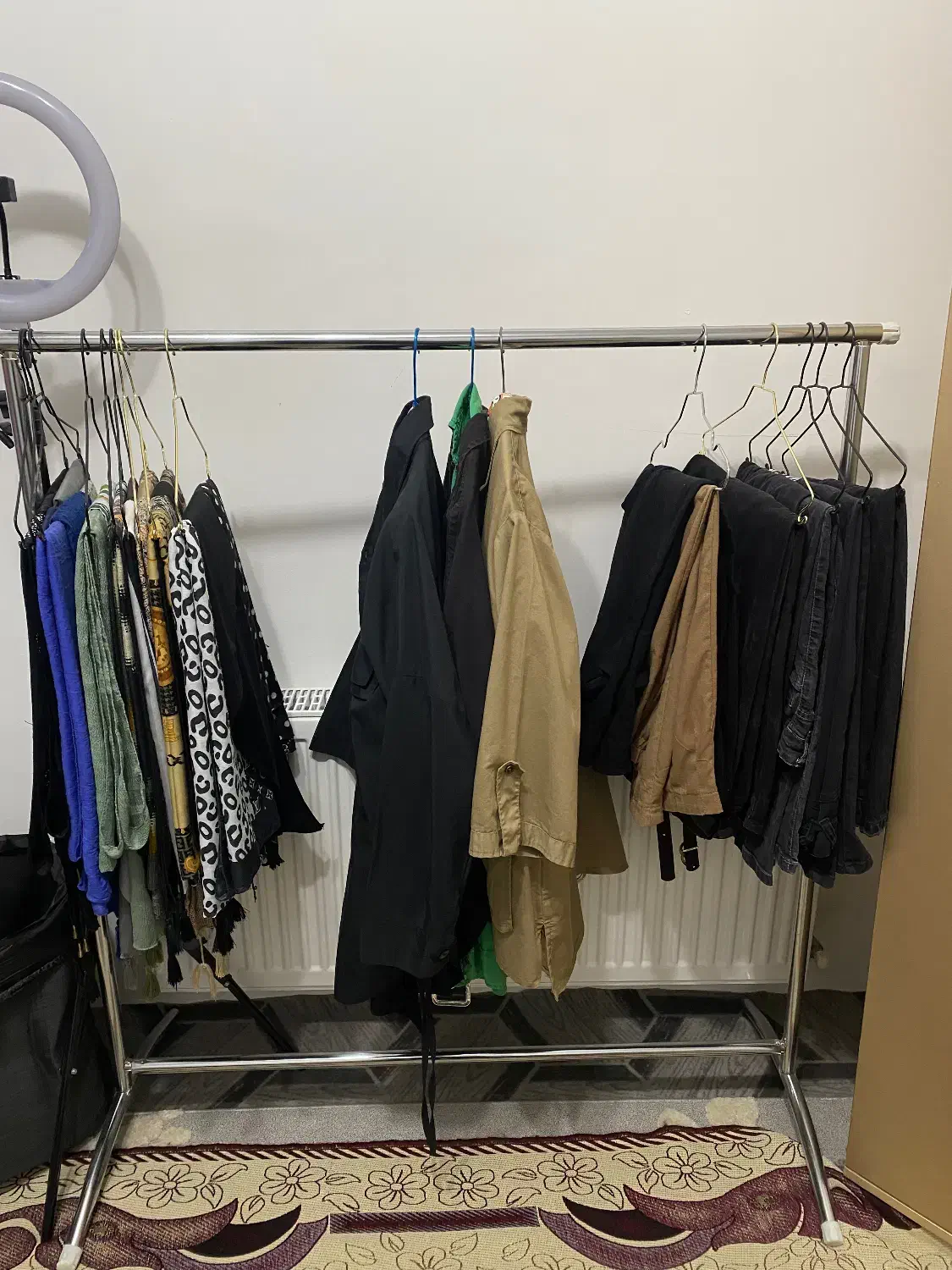 رگال لباس|بندرخت و رخت‌آویز|مراغه, |دیوار