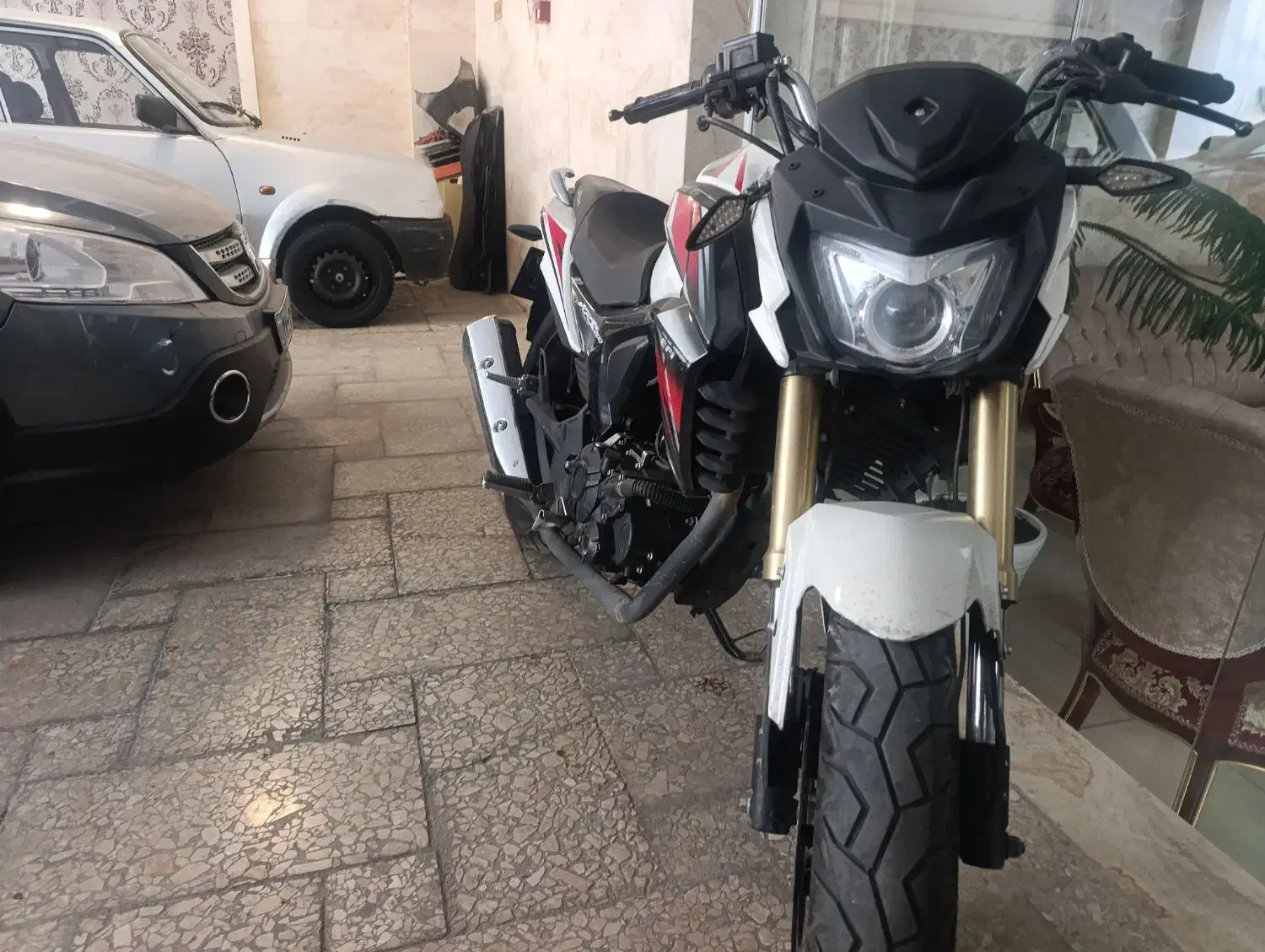 لیفان ۲۰۰kps|موتورسیکلت|مشهد, آبادگران|دیوار