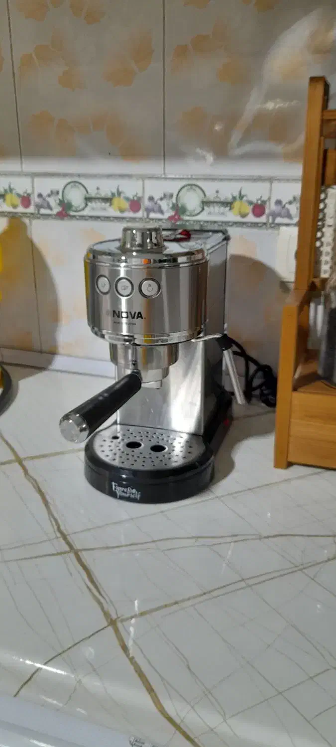 قهوه ساز|سماور، چایساز، قهوهساز|اندیشه, اندیشه فاز ۴|دیوار