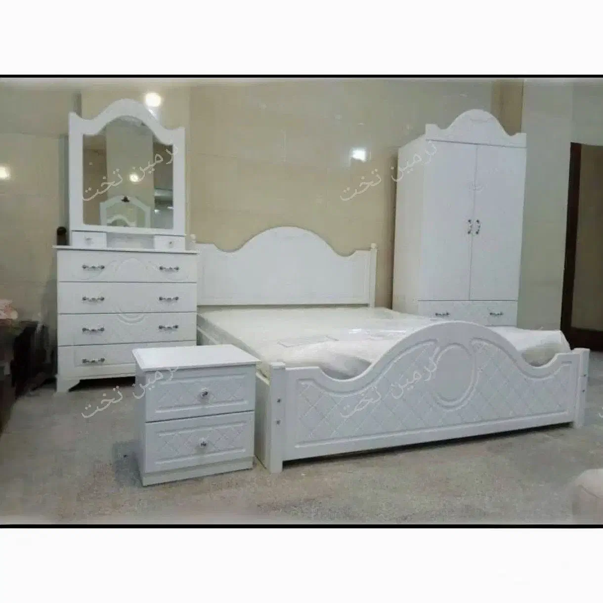 روتختی / تخت خواب ملین/ راحتی بی نهایت|سرویس روتختی|کرج, ساسانی (قلمستان)|دیوار