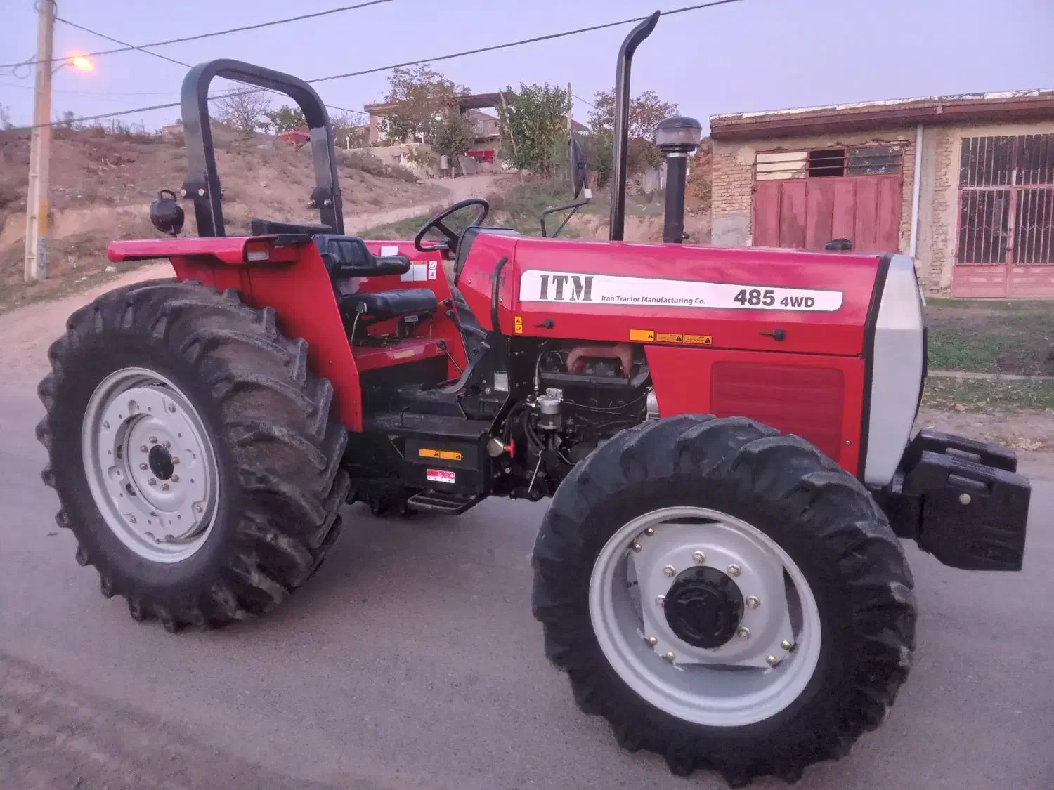 تراکتور  ۴۸۵ مدل ۴۰۳ پمپ کوچک سفارشی|خودرو سنگین|آبش احمد, |دیوار