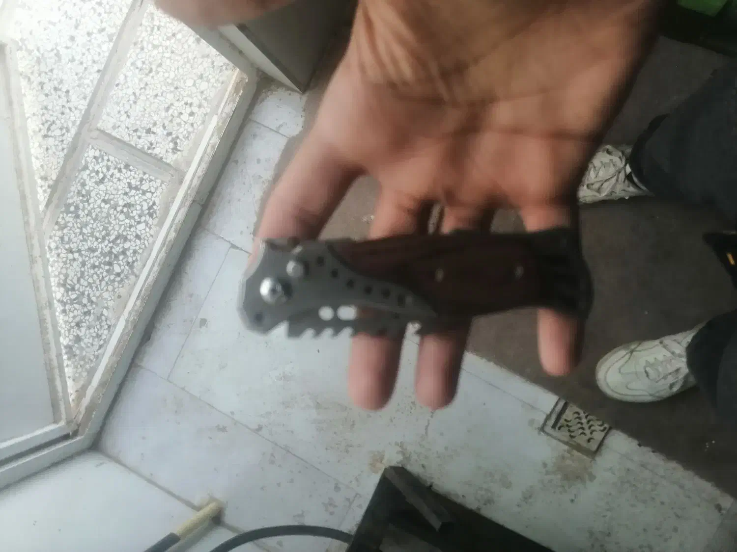 چاقو جیبی|کوهنوردی و کمپینگ|تربت جام, مسکن مهر|دیوار