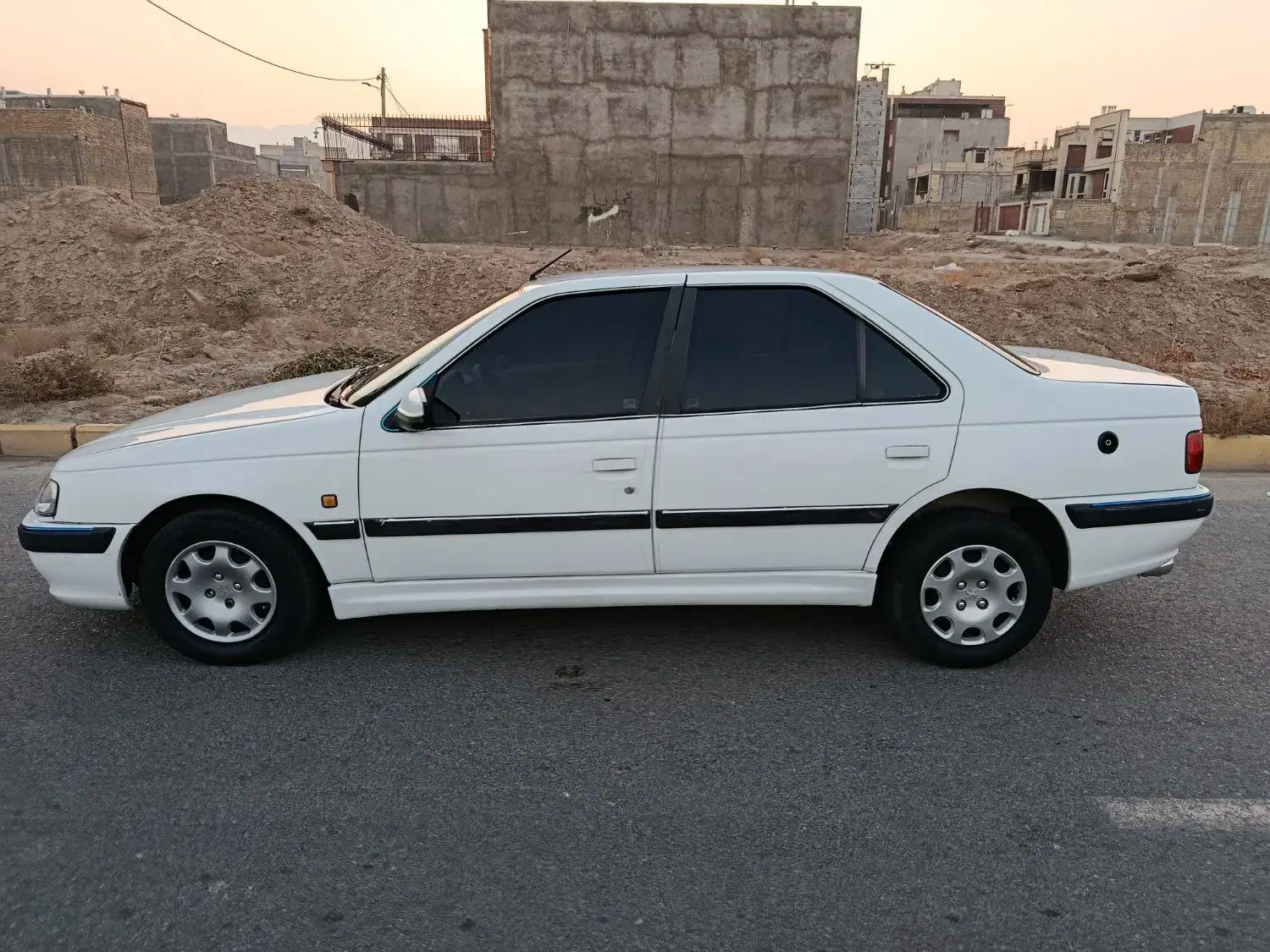 پژوپارسXU7مدل۹۶|خودرو سواری و وانت|کاشان, فاز ۲ ناجی آباد|دیوار