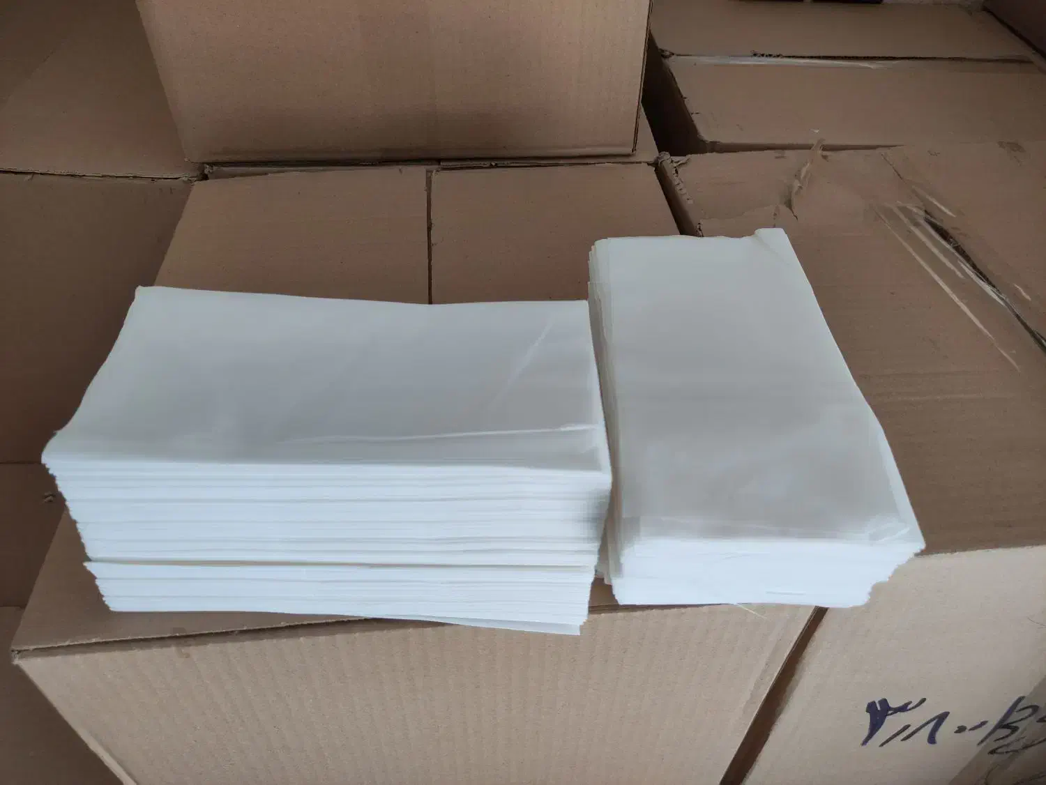 . جهت تالار ها دستمال کاغذ فله کیلو 155 توالتی 110|مواد شوینده و دستمال کاغذی|مشهد, توس (بلوار توس)|دیوار