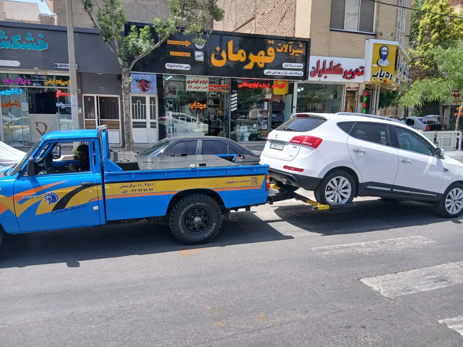 امداد خودرو یدک کش خودروبر چرخگیر شبانه روزی|خدمات حمل و نقل|مشهد, توس (بلوار توس)|دیوار