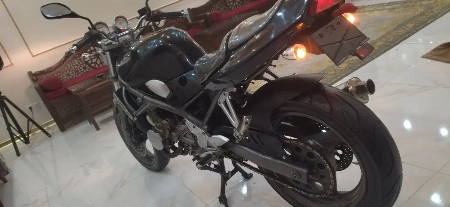 سوزوکی بندیت موتور سنگین چهار سیلندر|موتورسیکلت|اصفهان, سعادتآباد|دیوار