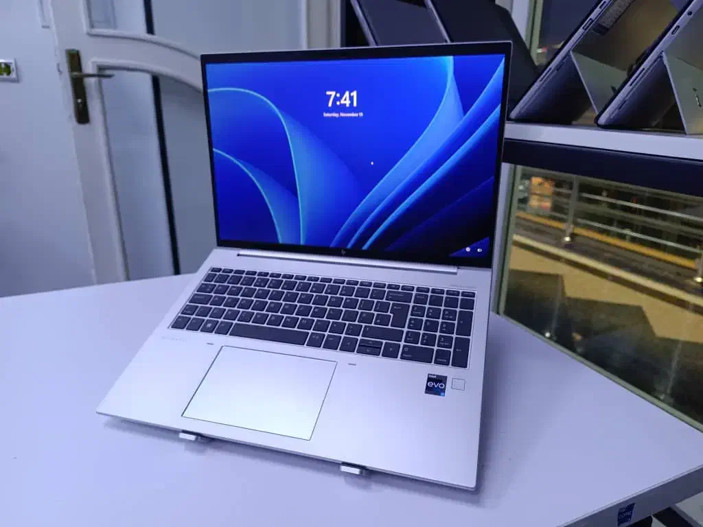 hp EliteBook 860 g10|رایانه همراه|تهران, فلسطین (میدان انقلاب)|دیوار