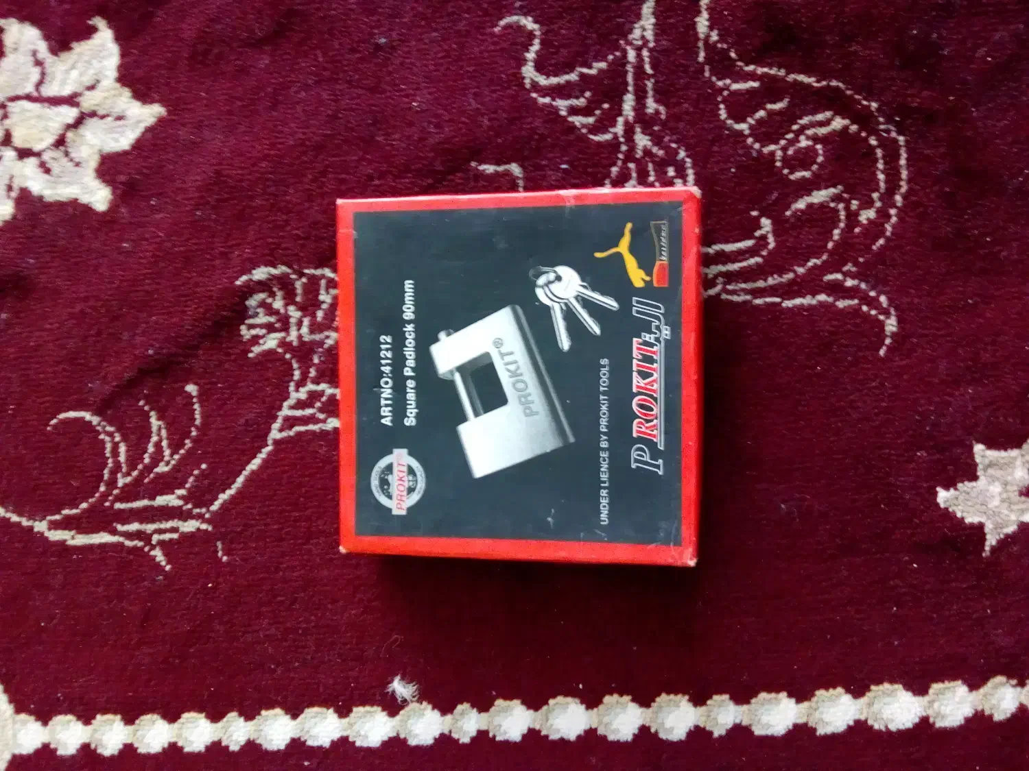 قفل سنگین قدیمی|کلکسیون اشیاء عتیقه|قوچان, |دیوار