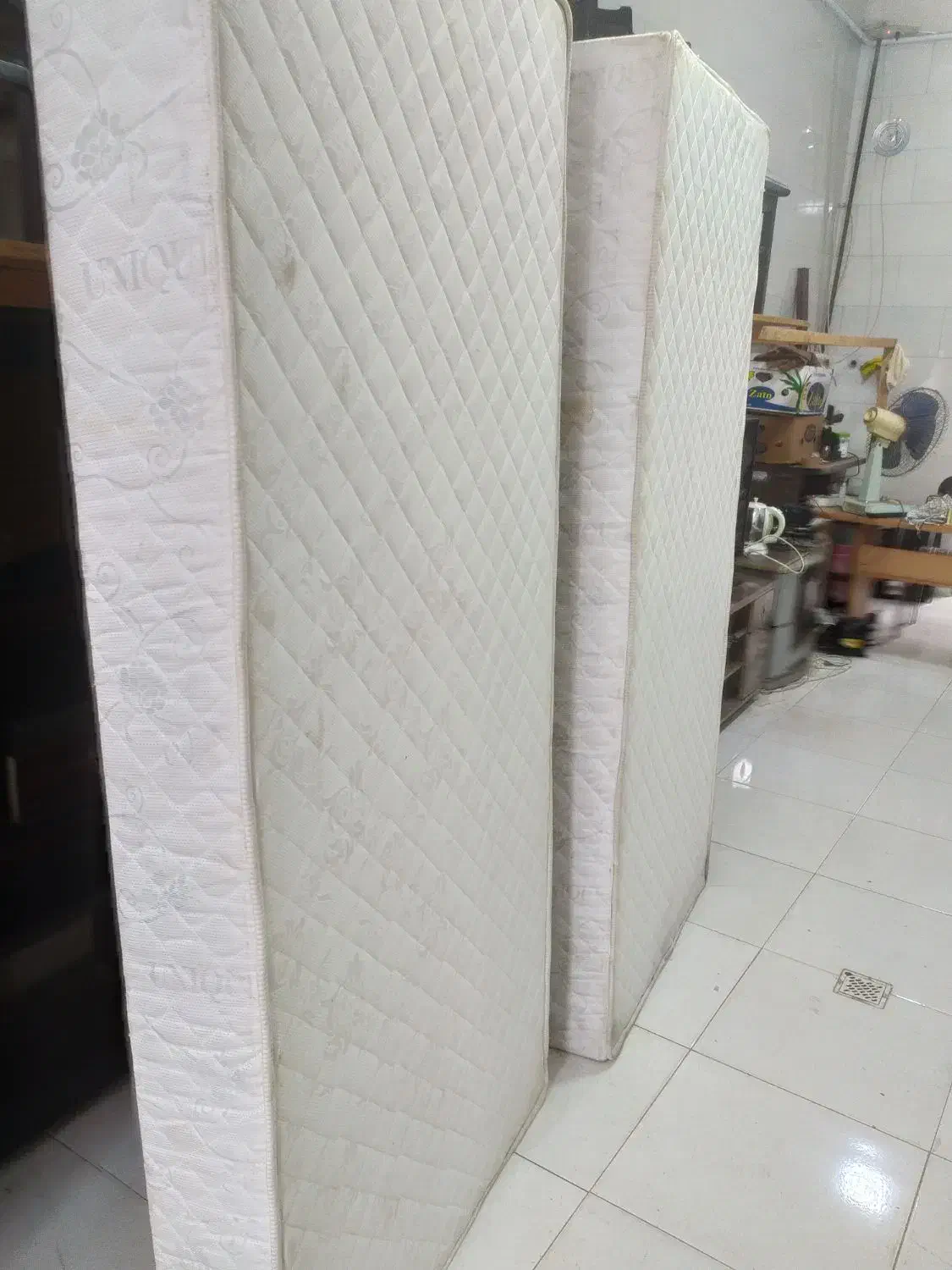 تختخواب دونفره چوبی سالم تضمین|تخت و سرویس خواب|رشت, قاسمیه|دیوار