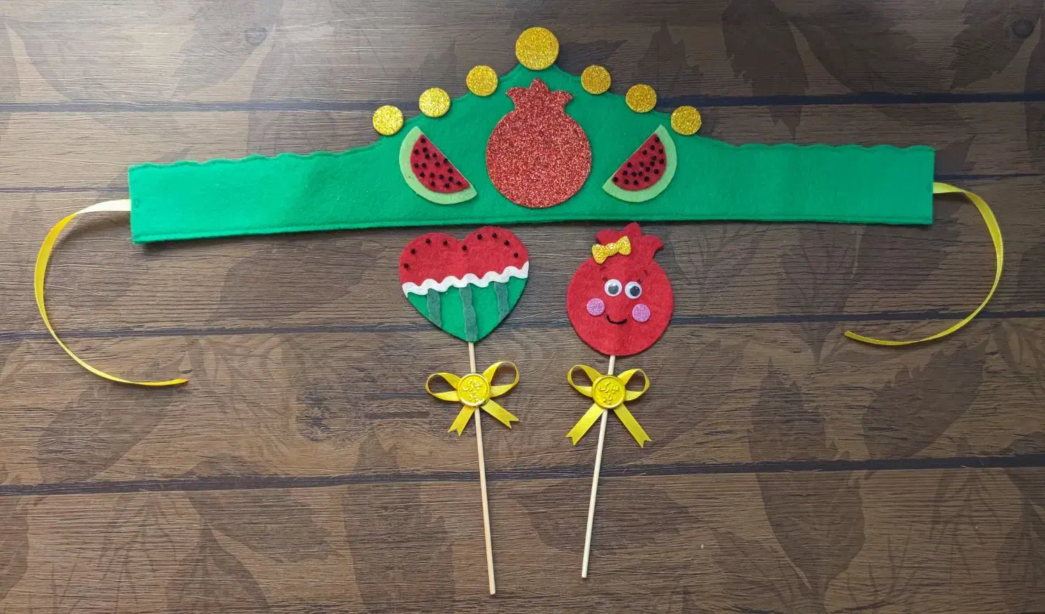 دست سازه نمدی مناسب برای یلدا|صنایع دستی و سایر لوازم تزئینی|رشت, استادسرا|دیوار