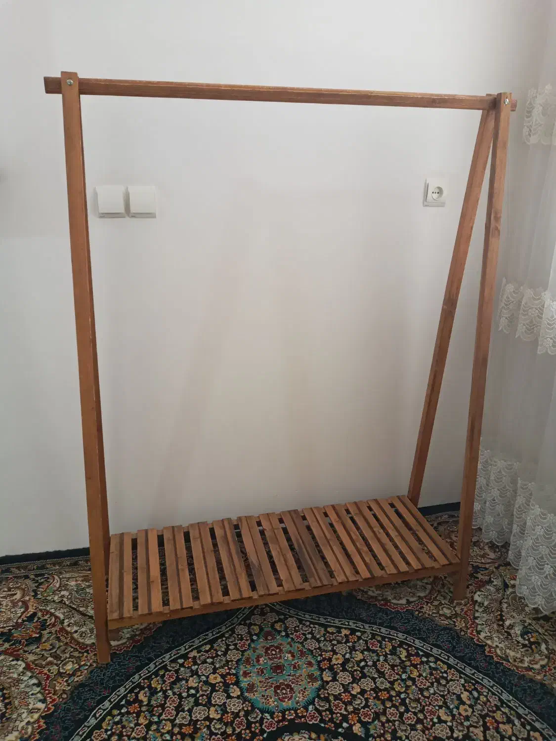 رگال|بندرخت و رخت‌آویز|قم, نیروگاه|دیوار