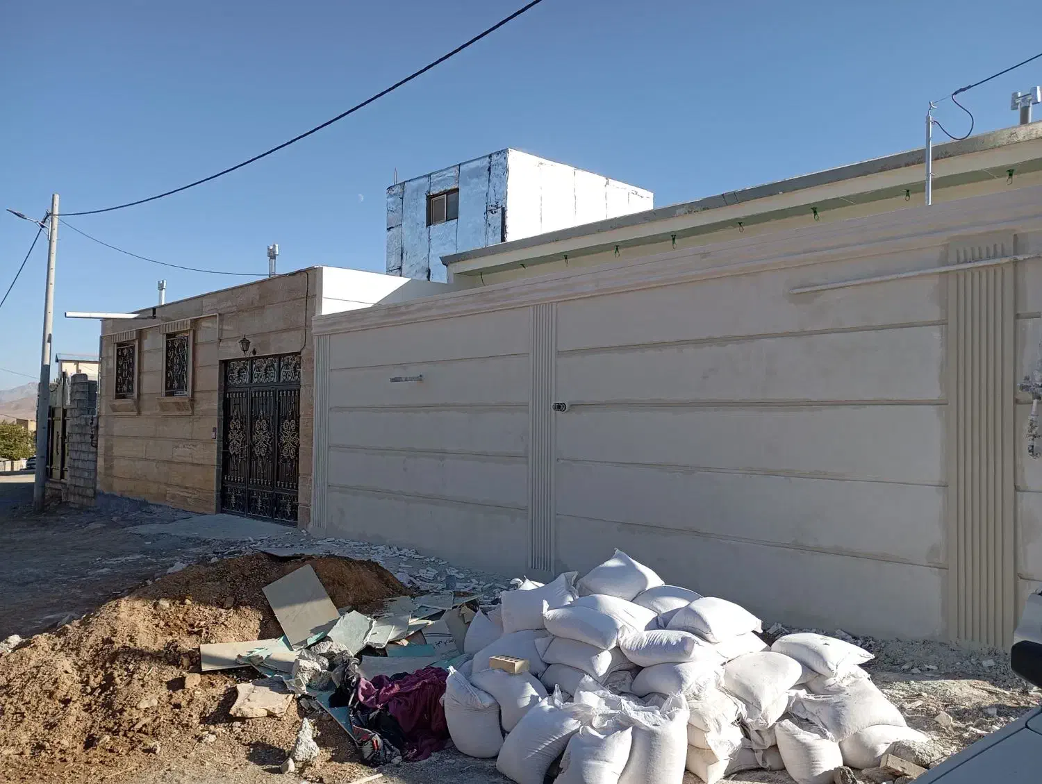 سیمانبری .سیمانکاری دیوار کشی کاشی سرامیک سنگ کاری|خدمات پیشه و مهارت|خمینیشهر, |دیوار