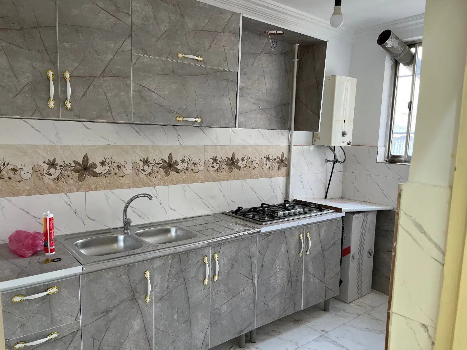 اجاره ۱ واحد خانه طبقه اول ۷۰ متری حمدیان|اجارهٔ خانه و ویلا|رشت, حمیدیان|دیوار