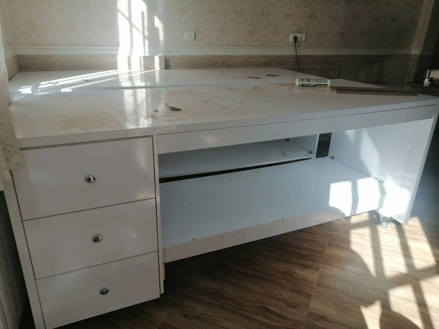 میز برش و بسته بندی|دفتر کار|پاکدشت, پاکدشت (مامازند)|دیوار