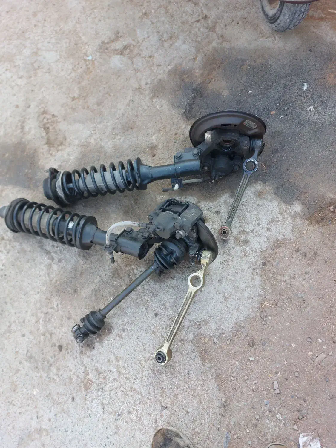 کمک /طبق/سگ دست  پمپ ترمز|قطعات یدکی و لوازم جانبی|مشهد, نوید|دیوار