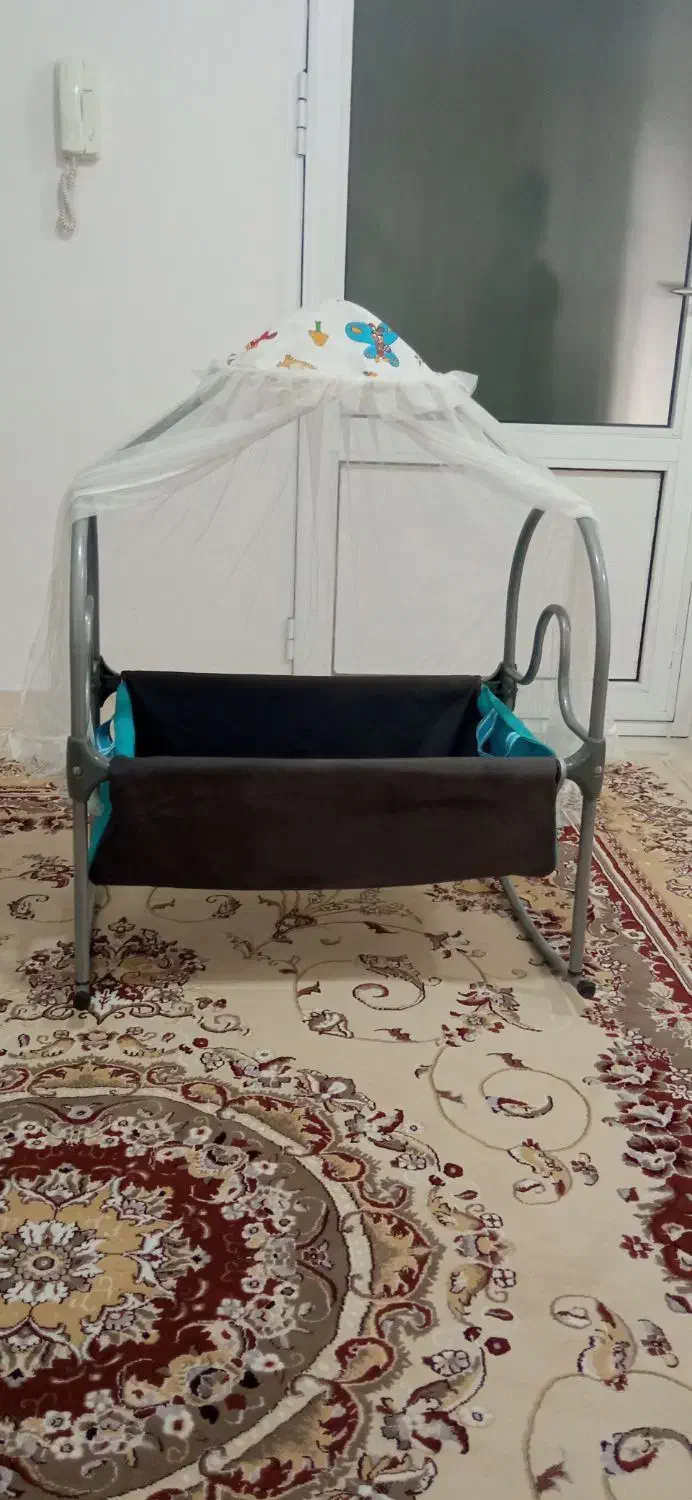 گهواره نوزاد|تخت و صندلی بچه|کامیاران, |دیوار