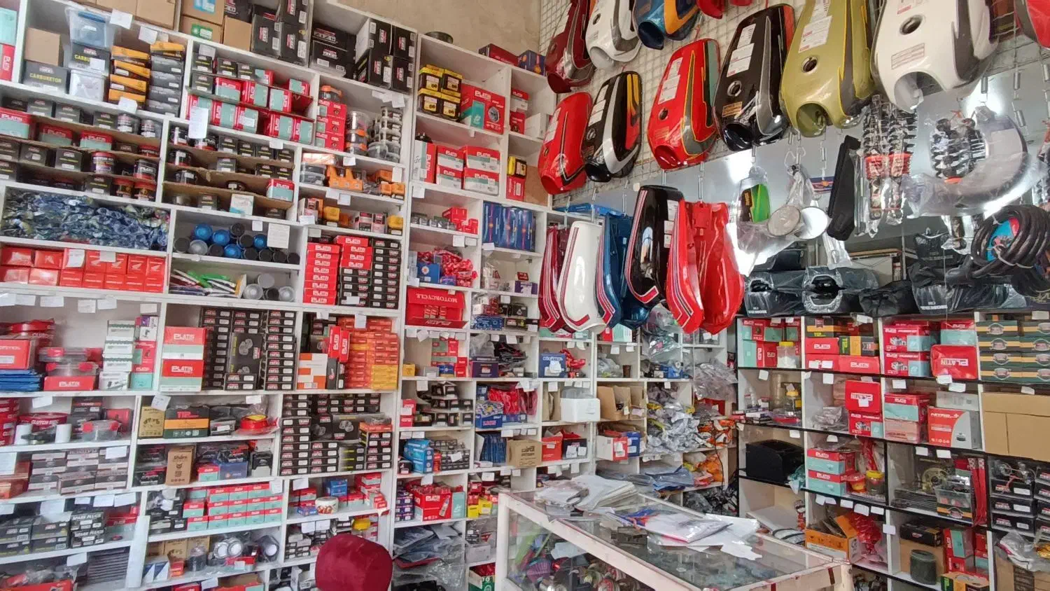 پخش عمده لوازم یدکی موتور سیکلت|قطعات یدکی و لوازم جانبی|رشت, رودباری|دیوار