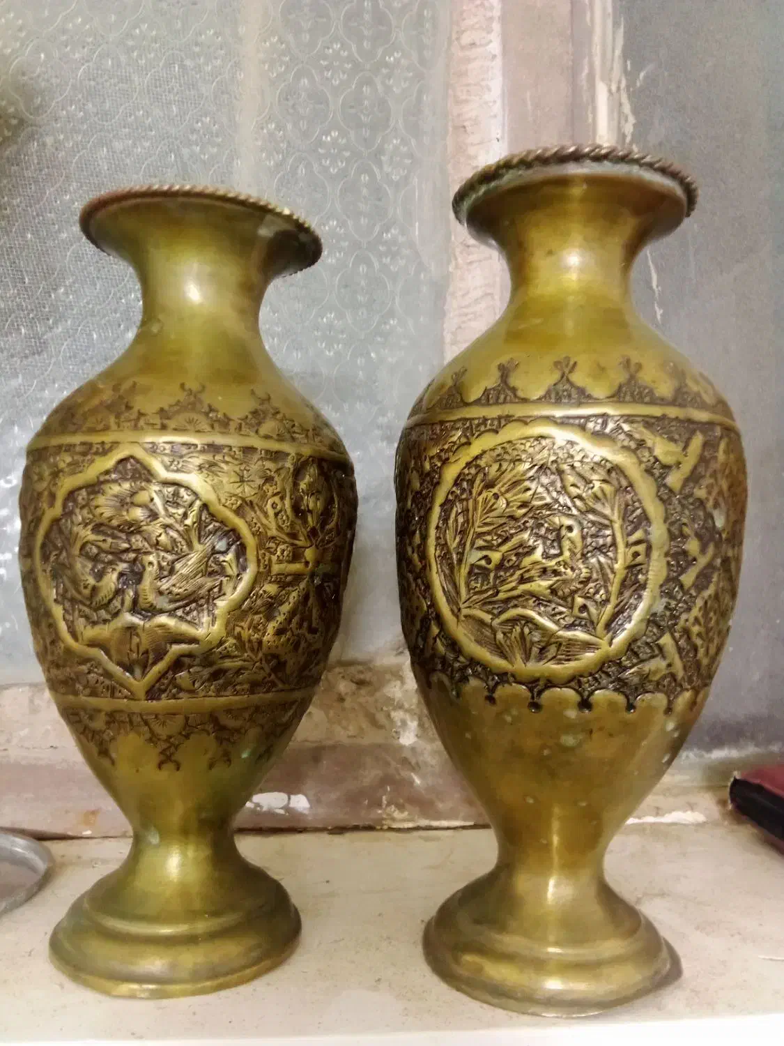 گلدان برنجی قدیمی|کلکسیون اشیاء عتیقه|بیرجند, |دیوار