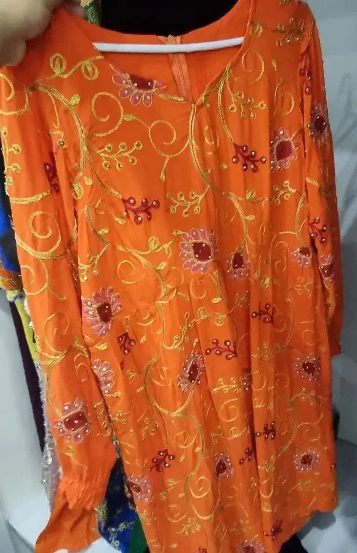 لباس نو|لباس|بندرعباس, |دیوار