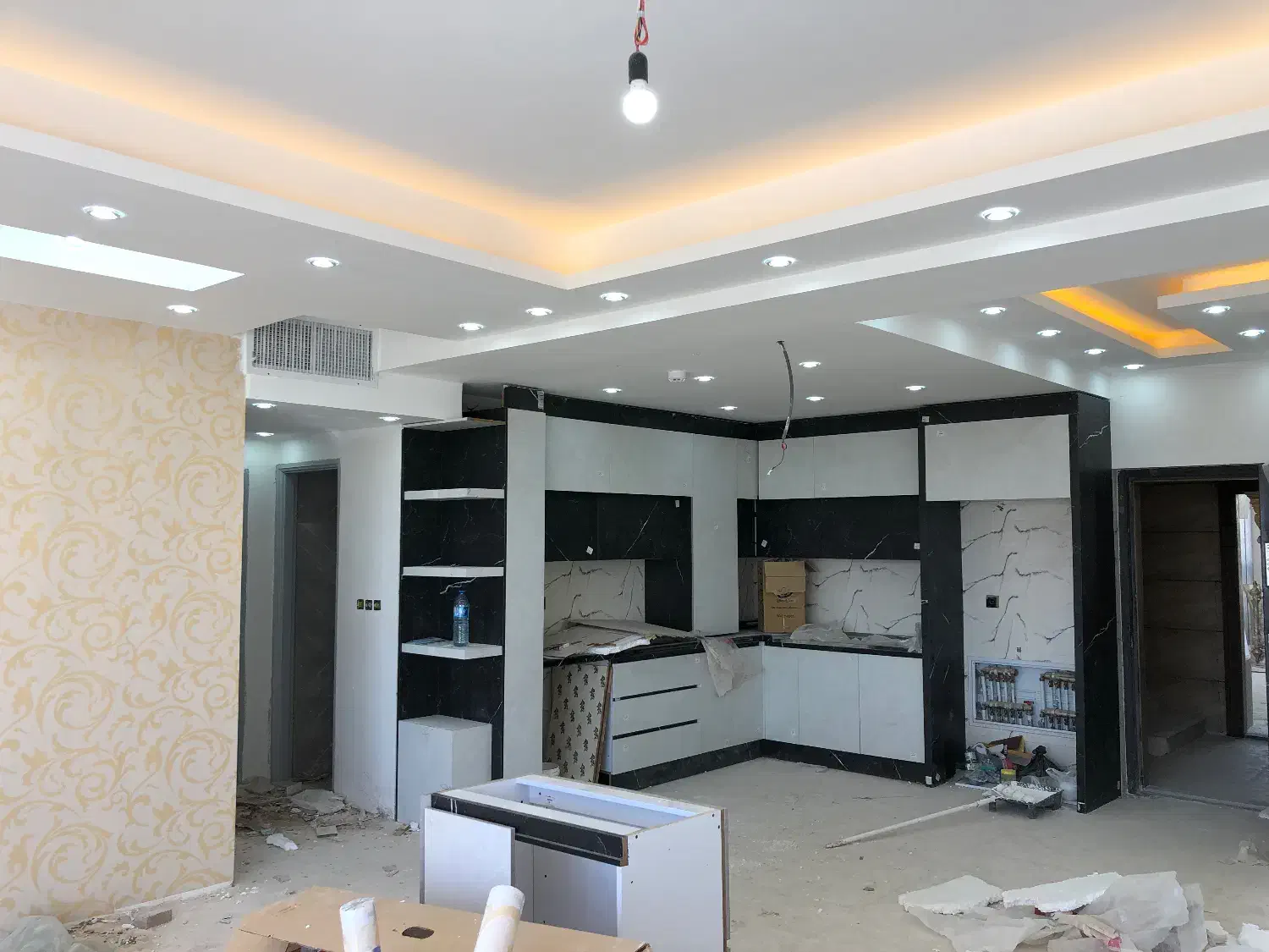 نقاش نقاشی ساختمان(سریع وتضمینی)|خدمات پیشه و مهارت|شیراز, شهرک ولیعصر|دیوار