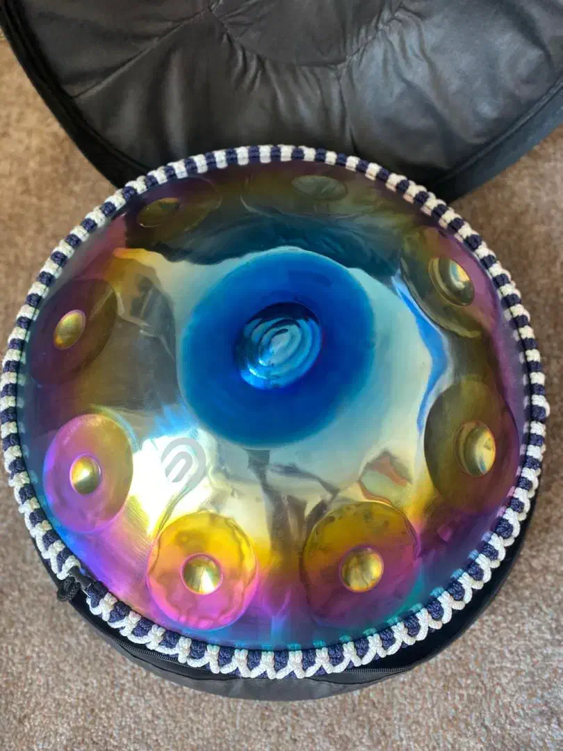 هنگ درام نو|درام و پرکاشن|اصفهان, کوی ولی عصر|دیوار