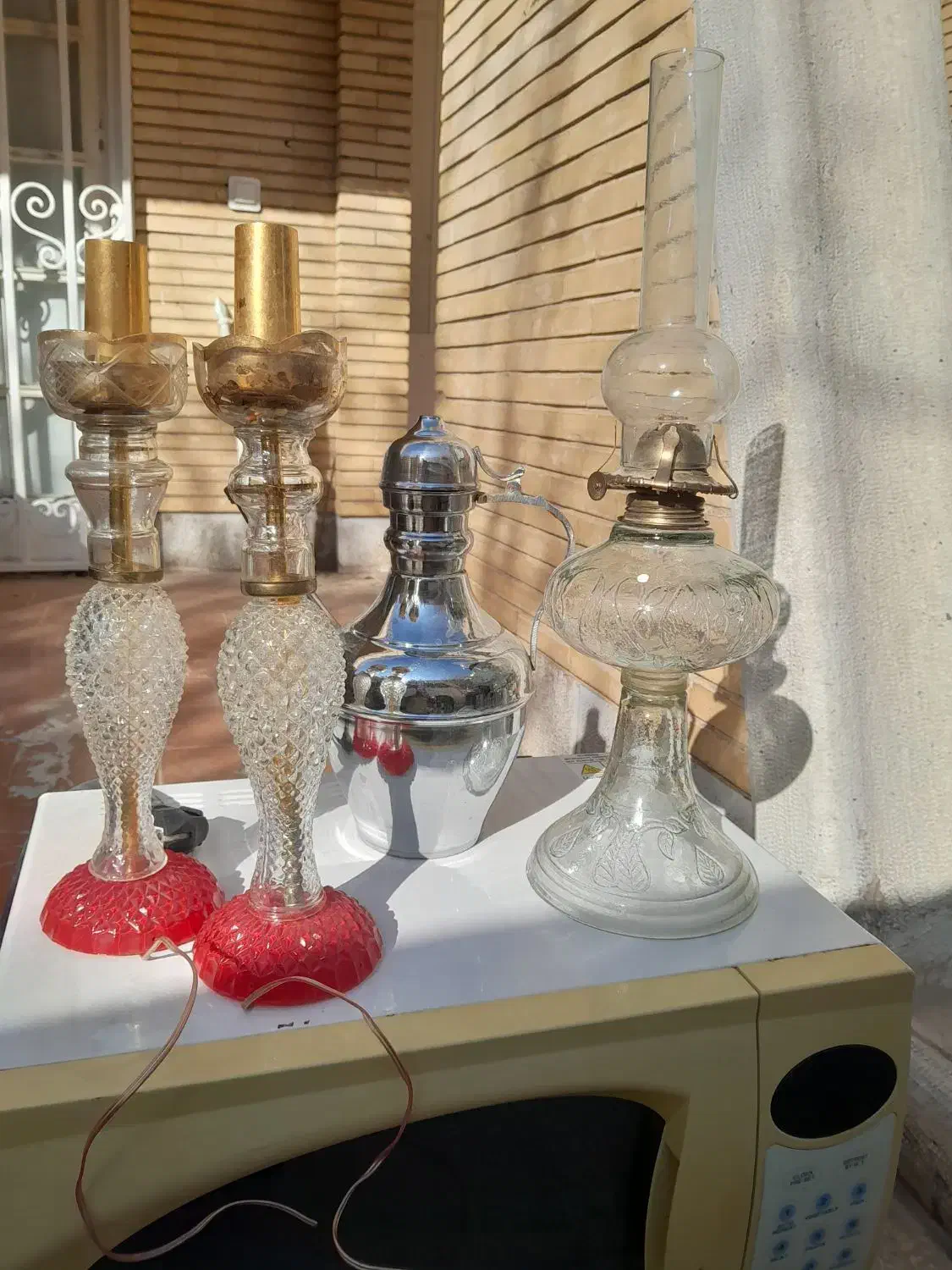 چراق نفتی ولاله گلدان قدیمی|چراغ خواب و آباژور|اصفهان, آبشار|دیوار