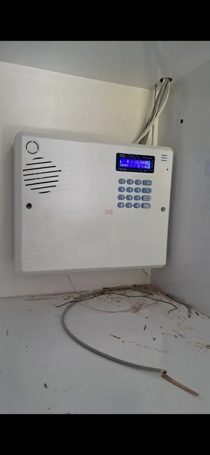 نصب دوربین  مداربسته و دزدگیر اماکن|دوربین مداربسته|رشت, گلسار|دیوار