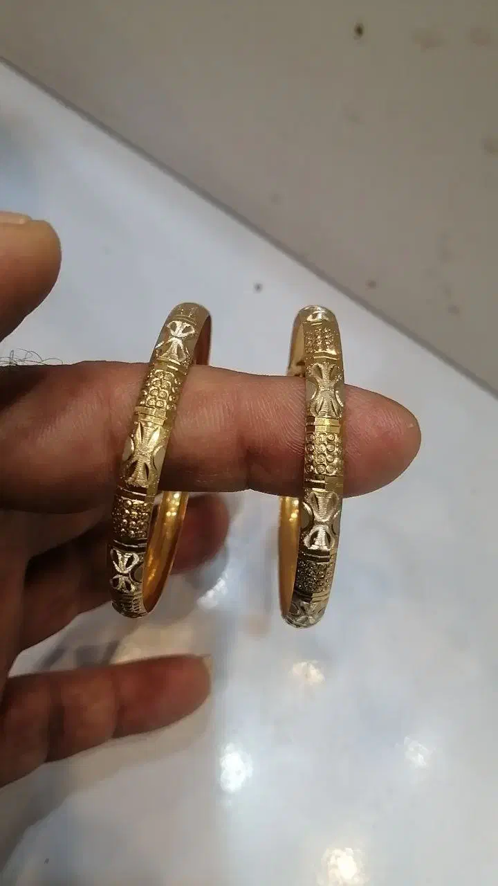 طلا النگو گوشواره به قیمت تابلومعامله در طلا فروشی|جواهرات|مشهد, ابوذر|دیوار