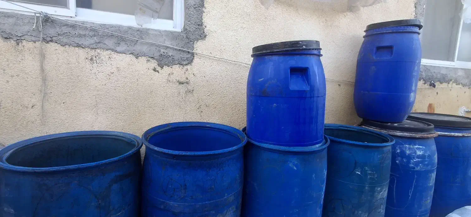 دبه زیتون در حد نو با درب|ظروف نگهدارنده، پلاستیکی، یکبارمصرف|رشت, لاکان|دیوار