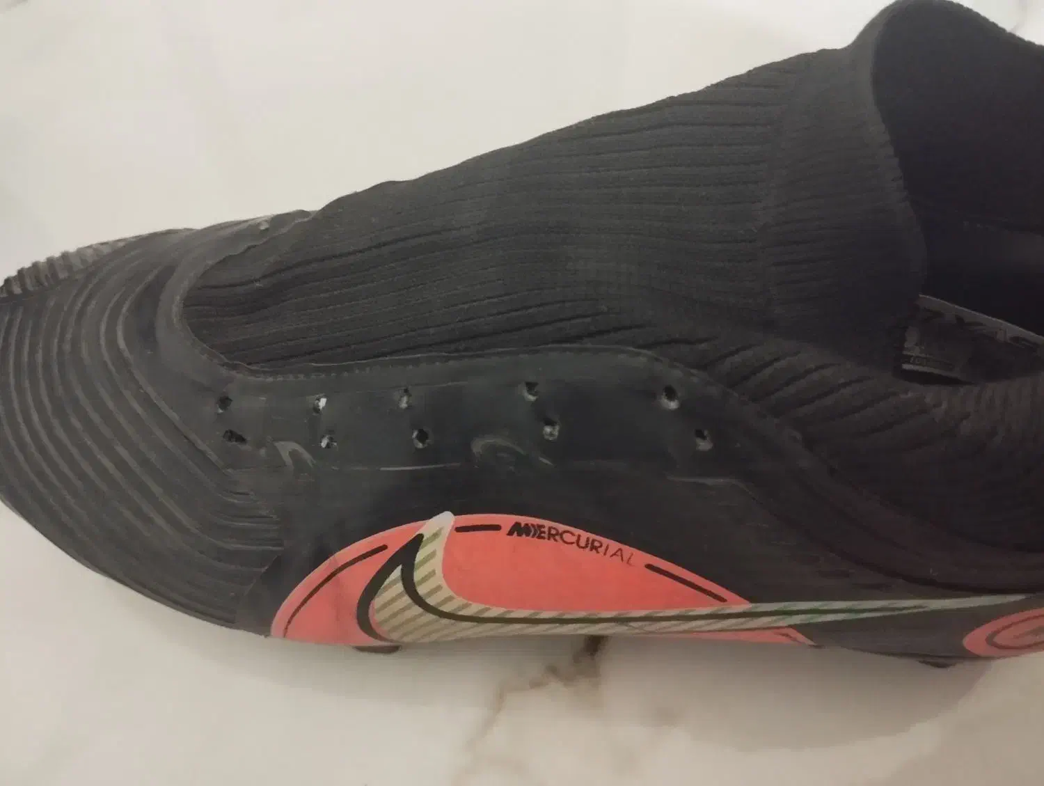 کفش فوتبال چمنی نایک مرکوریال|ورزش‌های توپی|شاهین‌شهر, عطار|دیوار