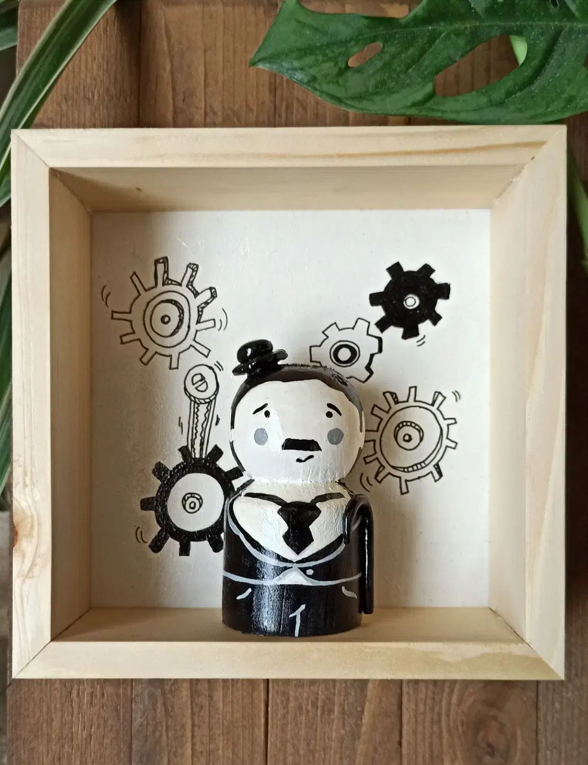 کاراکتر چوبی مینیمال/دستساز|مجسمه، تندیس، ماکت|کرج, عظیمیه|دیوار