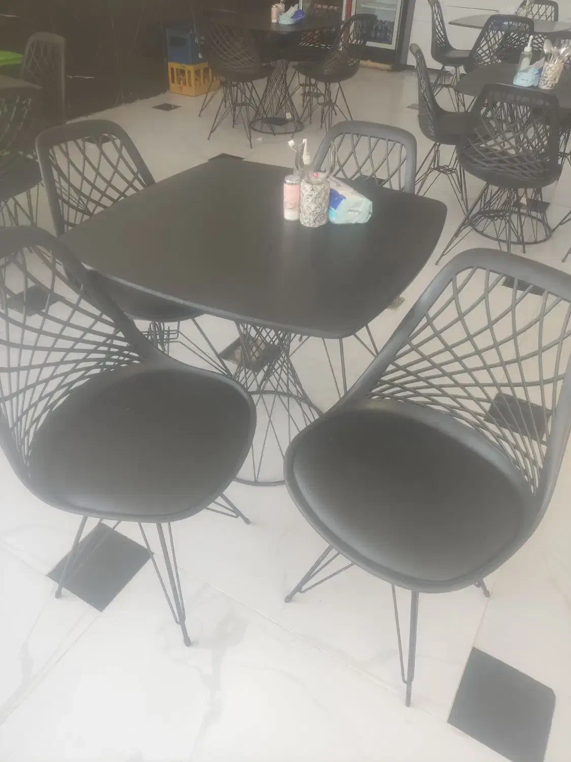 میز صندلی رستوران کافی شاپ|کافی‌شاپ و رستوران|سبزوار, قصبه اب یمین|دیوار