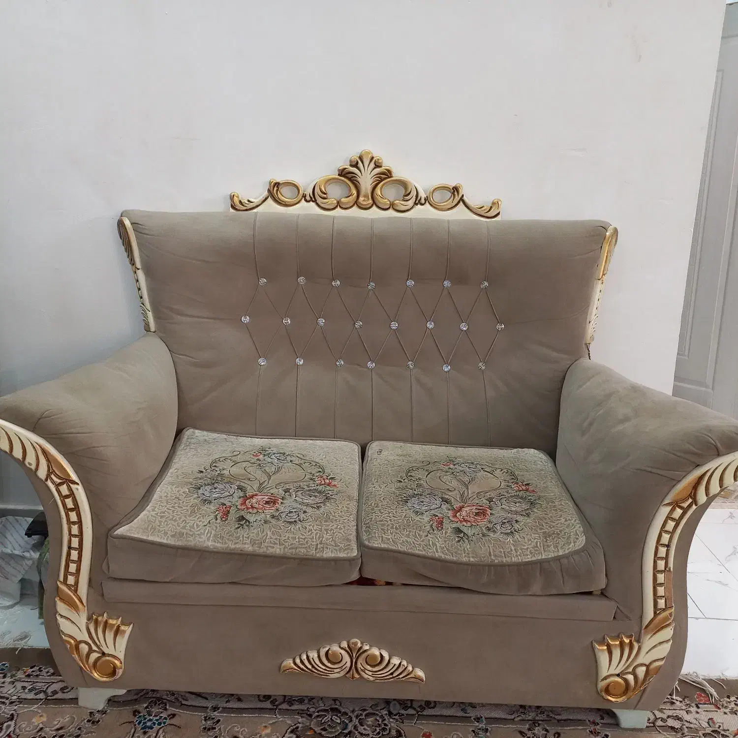 مبل ۷ نفره سالم|مبلمان خانگی و میز عسلی|مشهد, رباط طرق|دیوار