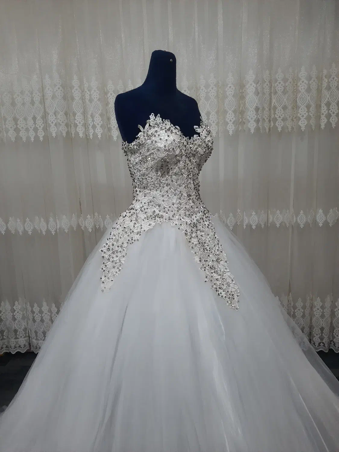 لباس عروس|لباس|هشتگرد, مدرس|دیوار