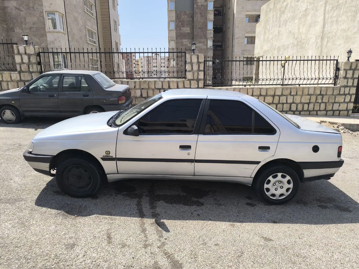 405glx|خودرو سواری و وانت|صدرا-فارس, باغشهر دادگستری قدیم|دیوار