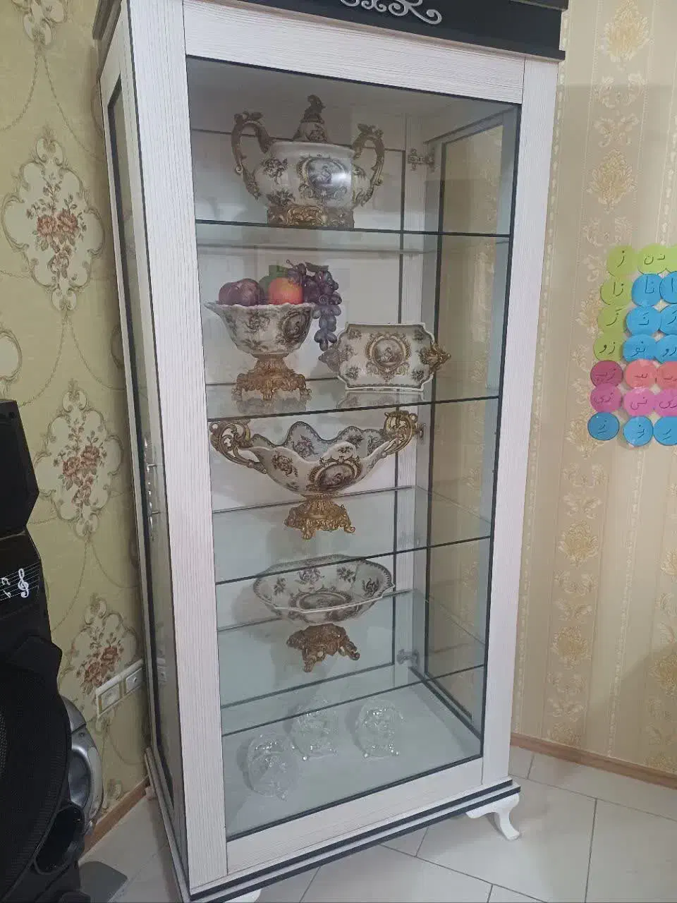 بوفه، میز عسلی، اینه و شمع دان، جاکفشی|بوفه، ویترین، کنسول|هشتگرد, فاز ۷ مهستان|دیوار