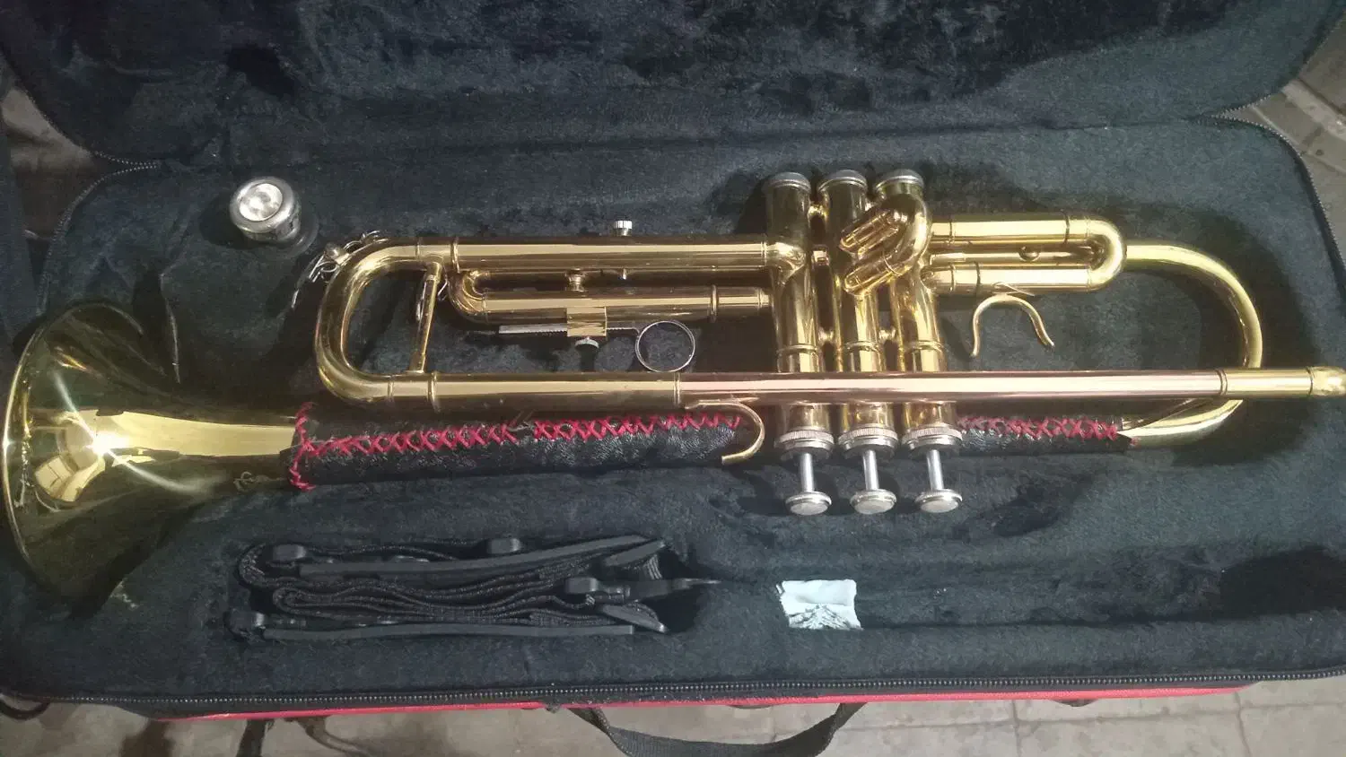 ترمپت اسلاید یو اس ای|سازهای بادی|زرند, |دیوار