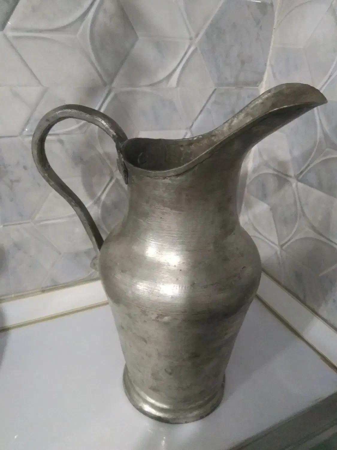 پارچ|کلکسیون اشیاء عتیقه|تربت‌حیدریه, آسایش|دیوار