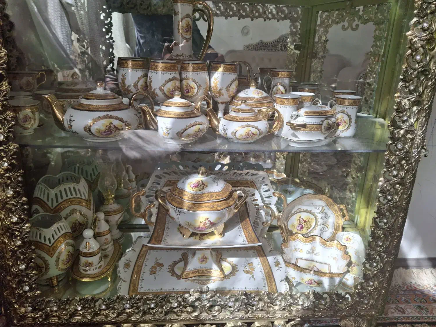 سرویس کامل لیلی مجنون دنسی|ظروف سرو و پذیرایی|مشهد, رضاشهر|دیوار