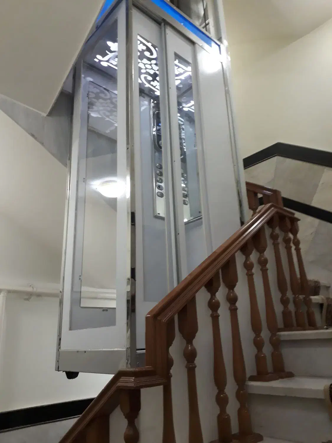 بالابر خانگی طرح آسانسور بدون صدا|خدمات پیشه و مهارت|اردبیل, |دیوار